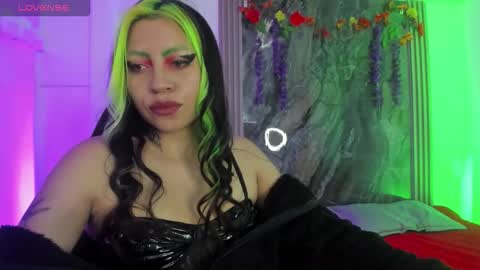 midory_ online show from 10.01.25