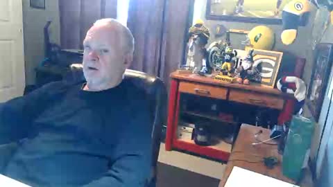 Snapshot of midwestdad09 chatting on 05.06.26 midwestdad09 online show from 05.06.26