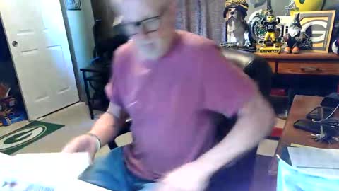 Snapshot of midwestdad09 chatting on 06.02.26 midwestdad09 online show from 06.02.26
