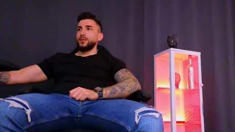 MightyAaron online show from 01.31.25