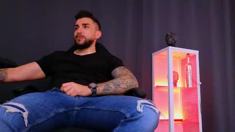 MightyAaron online show from 01.31.25