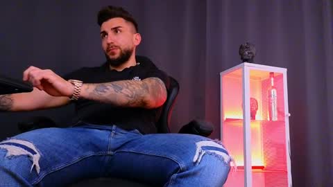 MightyAaron online show from 02.01.25