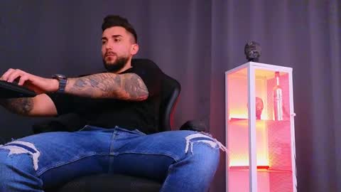 MightyAaron online show from 02.02.25