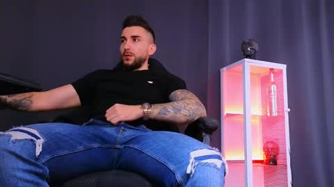 MightyAaron online show from 02.23.25