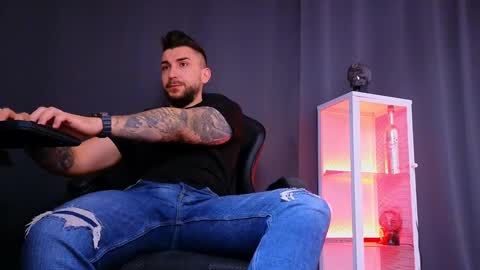 MightyAaron online show from 02.26.25