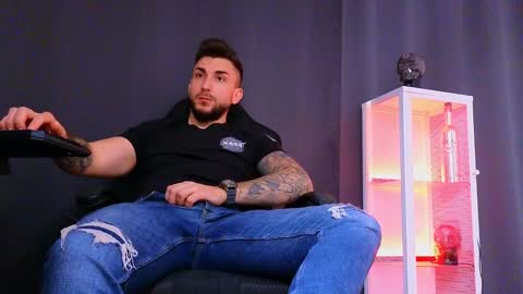 MightyAaron online show from 02.27.25