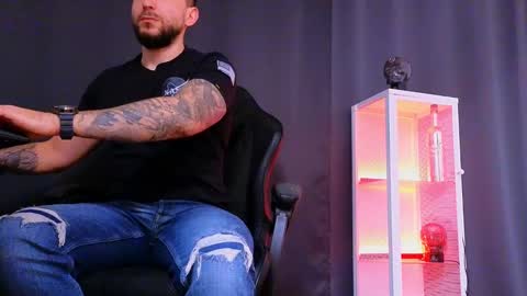 MightyAaron online show from 03.05.25