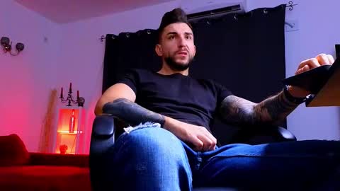 MightyAaron online show from 09.19.25