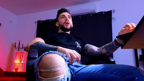 Snapshot of mightyaaron chatting on 01.19.26 MightyAaron online show from 01.19.26