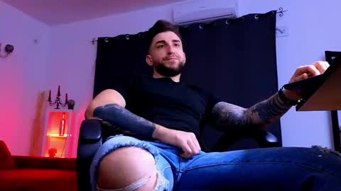 Snapshot of mightyaaron chatting on 02.05.26 MightyAaron online show from 02.05.26