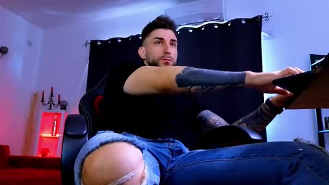 Snapshot of mightyaaron chatting on 02.20.26 MightyAaron online show from 02.20.26