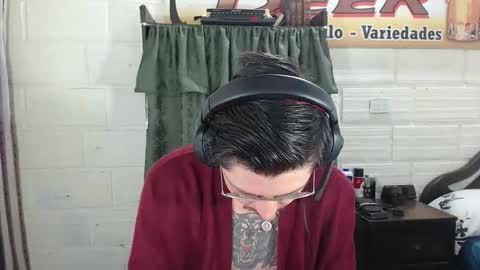 Miguel  Independent Model  online show from 04.28.26