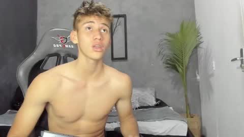 Miguel Hernandez online show from 12.02.24