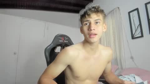 Miguel Hernandez online show from 03.04.25