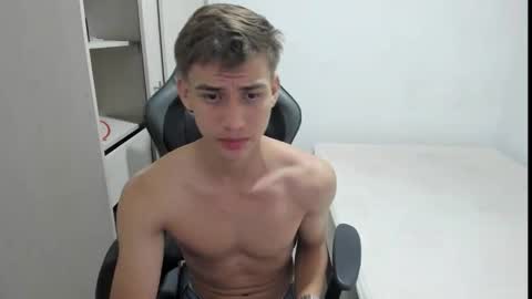 Miguel Hernandez online show from 11.15.25