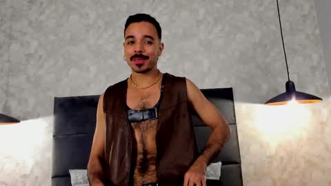 Snapshot of miguelsanfrancisco chatting on 10.05.25 miguelsanfrancisco online show from 10.05.25