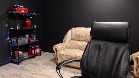 Misha Winchester online show from 12.24.24