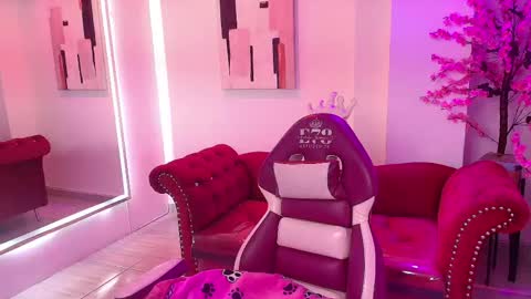 Miia  online show from 04.21.26