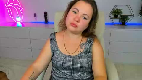 Mia online show from 09.12.25