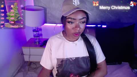 Snapshot of miia_schwarz chatting on 12.15.24 Miia Schwarz online show from 12.15.24