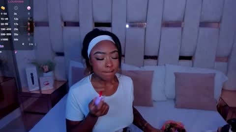 Miia Schwarz  online show from 09.29.25