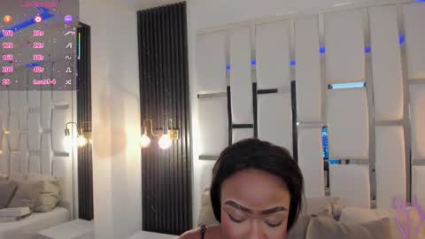 Miia Schwarz  online show from 10.12.25