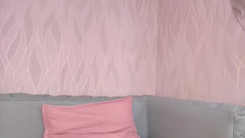 Snapshot of miia_scoott_ chatting on 09.21.25 miia scoott  online show from 09.21.25