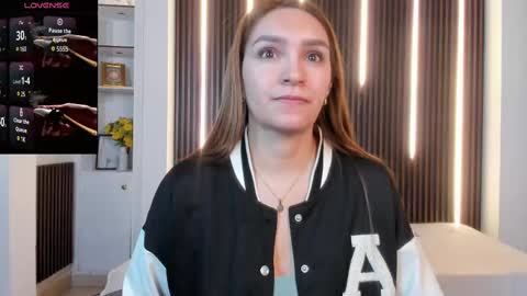 Miia 3 online show from 09.22.25