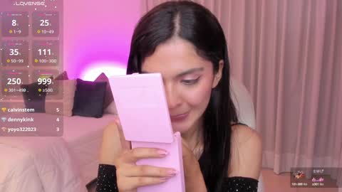 Mia online show from 12.11.24