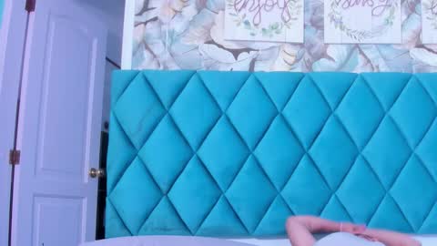 Snapshot of miiacoopper chatting on 09.20.25 Mia Coopper online show from 09.20.25