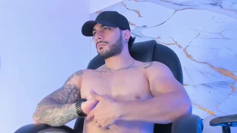 Snapshot of miike_stone1 chatting on 09.29.25 Daniel online show from 09.29.25