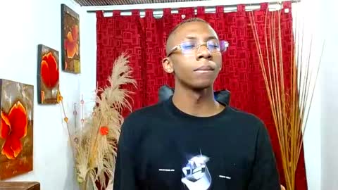 Snapshot of miilo18 chatting on 02.17.26 milo online show from 02.17.26