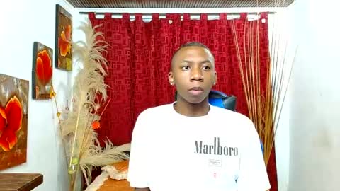 Snapshot of miilo18 chatting on 02.19.26 milo online show from 02.19.26