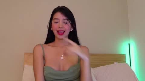 miin_junn online show from 09.12.25
