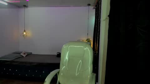 miiss_greyy online show from 09.22.25