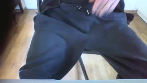 Snapshot of mik116 chatting on 09.15.25 mik online show from 09.15.25