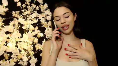 Mika online show from 12.11.24