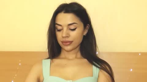 Mika online show from 02.04.25