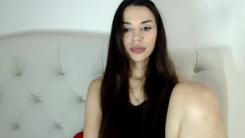 Mika online show from 11.16.25