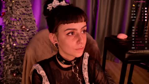 Snapshot of mika_moon_ chatting on 01.05.25 mika_moon_ online show from 01.05.25