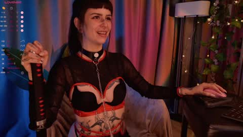 Snapshot of mika_moon_ chatting on 01.27.25 mika_moon_ online show from 01.27.25