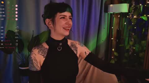 Snapshot of mika_moon_ chatting on 02.10.25 mika_moon_ online show from 02.10.25