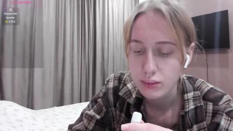 Mika online show from 12.01.25