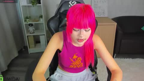 Snapshot of mika_vatashi chatting on 03.05.26 Mika online show from 03.05.26