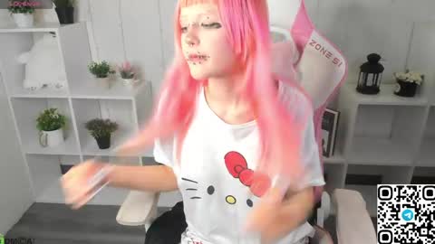 Snapshot of mika_vatashi chatting on 04.16.26 Mika online show from 04.16.26