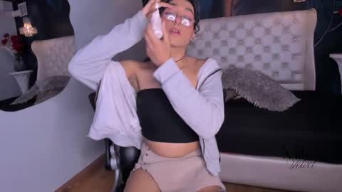 mika_velvet online show from 02.10.26