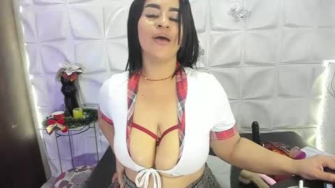 Mikaela Lust online show from 01.04.25