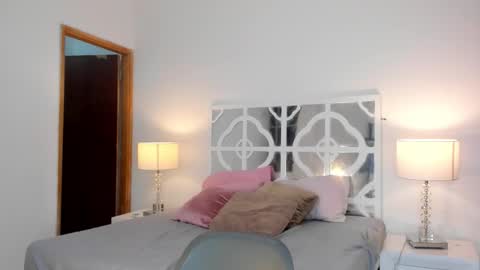 Mikaela blondie bigass online show from 11.16.25