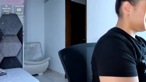 Mikaela blondie bigass online show from 05.14.26