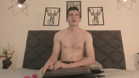 Snapshot of mikaelslow chatting on 02.23.25 mikael online show from 02.23.25